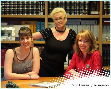 Pilar Flores y su equipo